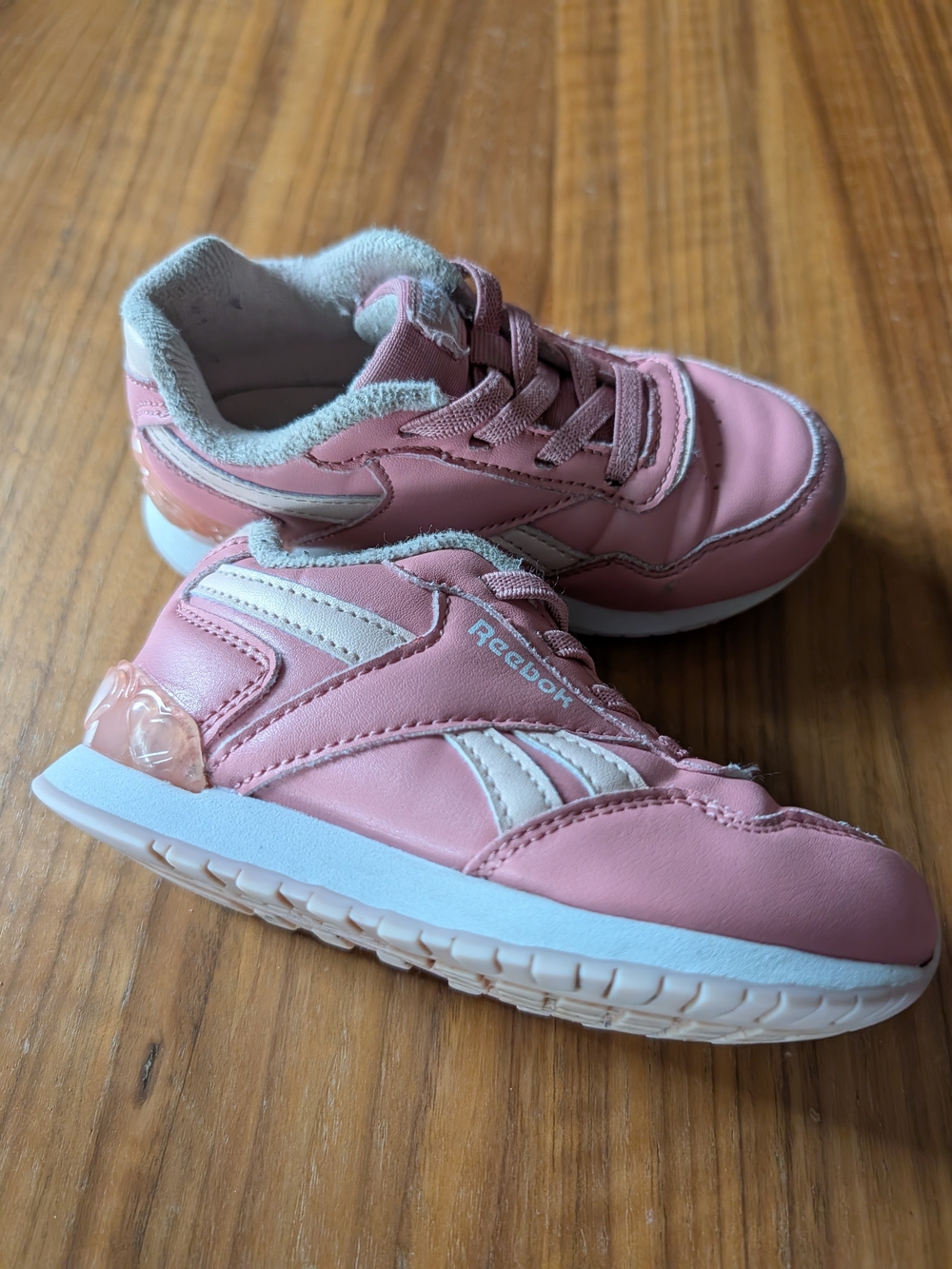 Reebok Classic Pink Light-Up Sneakers – Toddler Size 9C